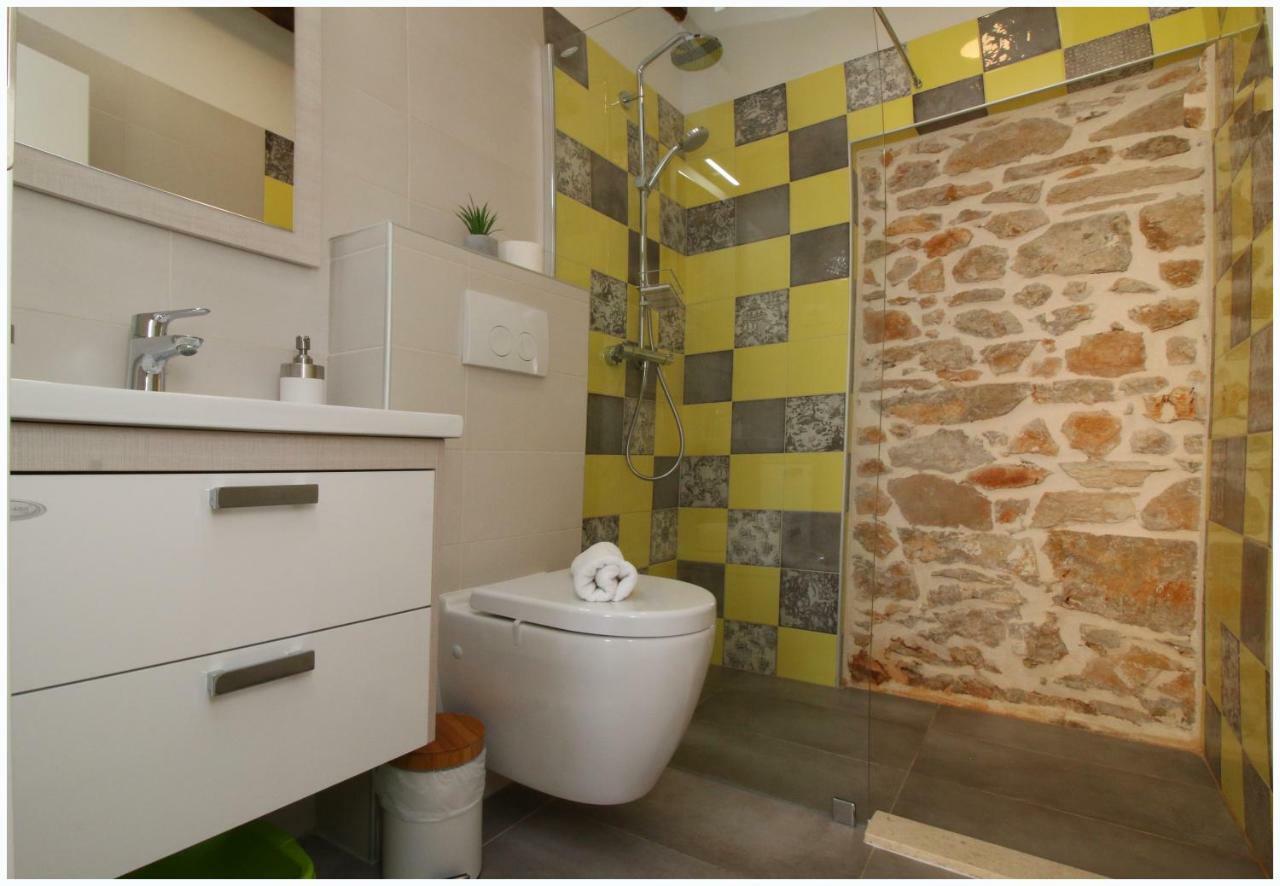 Apartmani Baranovic Primošten Exterior foto