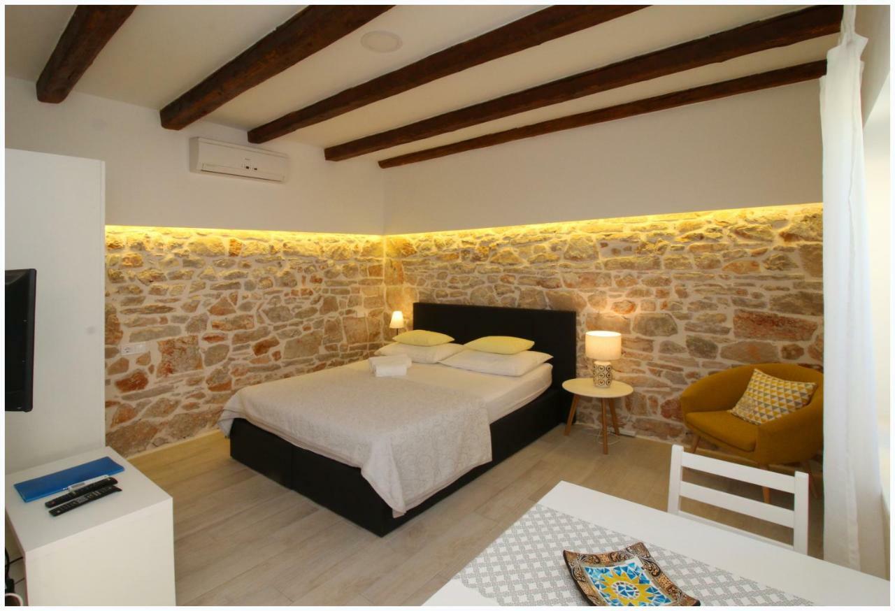 Apartmani Baranovic Primošten Exterior foto