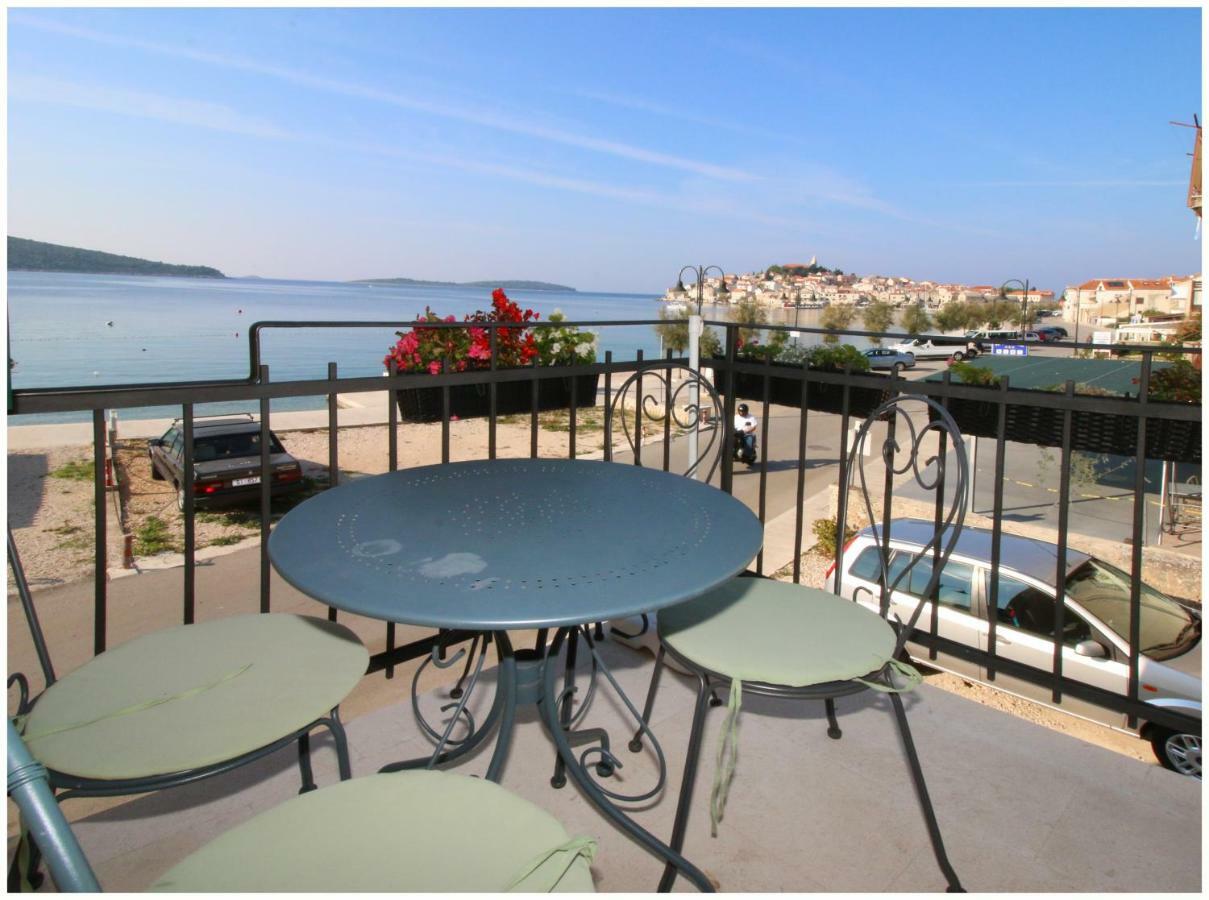 Apartmani Baranovic Primošten Exterior foto