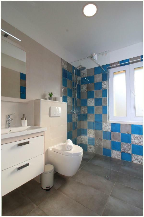 Apartmani Baranovic Primošten Exterior foto