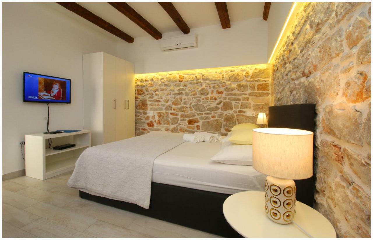 Apartmani Baranovic Primošten Exterior foto